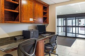 Best Western Plus The Inn at Sharon/Foxboro