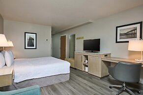 Hampton Inn & Suites Hermosa Beach