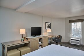 Hampton Inn & Suites Hermosa Beach