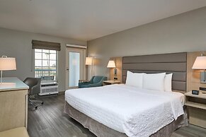 Hampton Inn & Suites Hermosa Beach