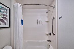 Hampton Inn & Suites Hermosa Beach