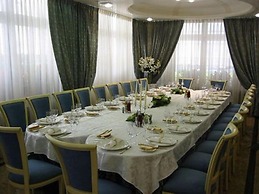 Hotel Bristol