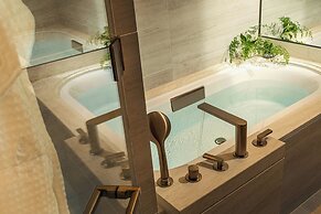 Four Seasons Hotel Tokyo at Marunouchi