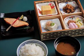 Four Seasons Hotel Tokyo at Marunouchi