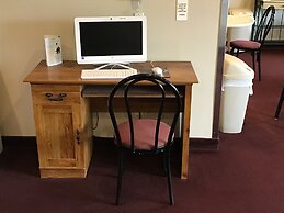 Super 8 by Wyndham Blackfoot