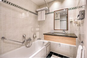 Holiday Inn Brussels Schuman by IHG