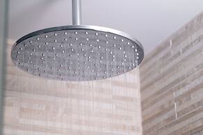 North Lakes Hotel And Spa