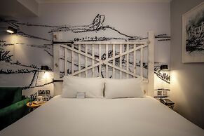 North Lakes Hotel And Spa