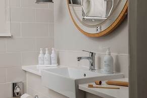 North Lakes Hotel And Spa