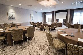 North Lakes Hotel And Spa