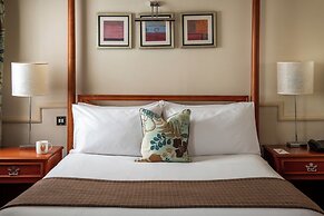 North Lakes Hotel And Spa