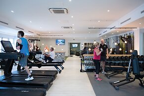 North Lakes Hotel And Spa