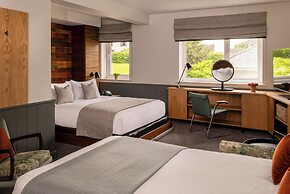 North Lakes Hotel And Spa