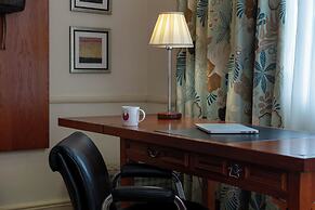 North Lakes Hotel And Spa