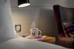 North Lakes Hotel And Spa