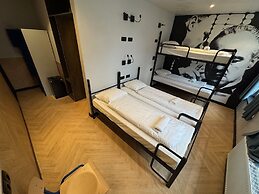 Heart Of Amsterdam - Hostel