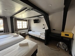 Heart Of Amsterdam - Hostel