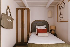 Hotel Suzie Blue