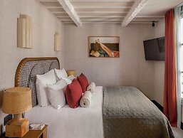Hotel Suzie Blue