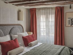 Hotel Suzie Blue