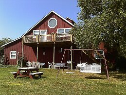 Kennedys Red Barn Inn