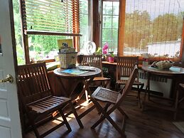 Shorelands Guest Resort and Cottages