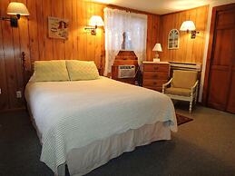 Shorelands Guest Resort and Cottages