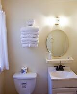 Shorelands Guest Resort and Cottages