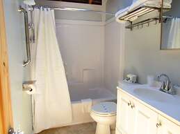 Shorelands Guest Resort and Cottages