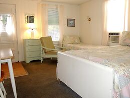 Shorelands Guest Resort and Cottages