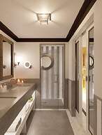 Savoy Hotel & Spa