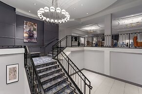 Hotel Commonwealth