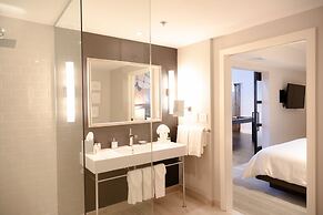 Hotel Commonwealth
