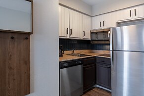 Staybridge Suites Columbus-Dublin by IHG