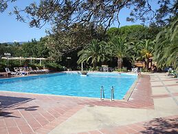 Hotel Villaggio Calaghena