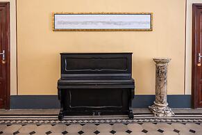 Royal Victoria Hotel