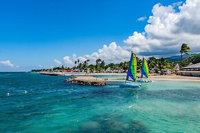 Decameron Club Caribbean Runaway Bay, Ramada All-Inclusive Resort
