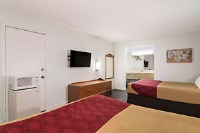 Econo Lodge Calhoun North Damascus