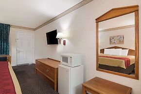 Econo Lodge Calhoun North Damascus