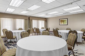 Best Western Plus River Escape Inn & Suites