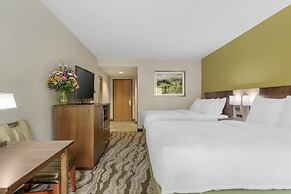 Best Western Plus River Escape Inn & Suites