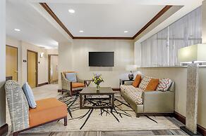 Best Western Plus River Escape Inn & Suites