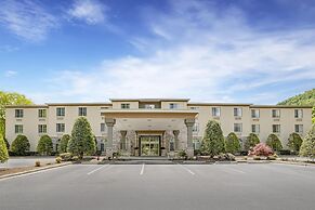 Best Western Plus River Escape Inn & Suites