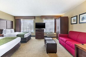 Comfort Suites Wilmington near Downtown