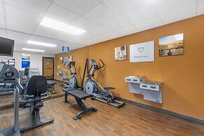 Comfort Suites Wilmington near Downtown