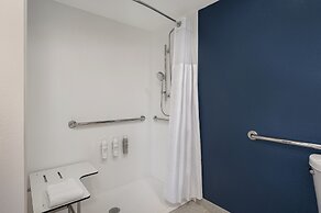 Spark by Hilton Wilmington