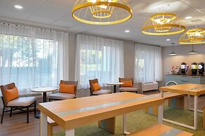Spark by Hilton Wilmington