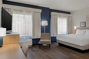 Spark by Hilton Wilmington