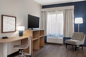 Spark by Hilton Wilmington