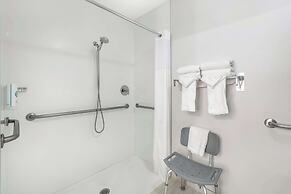 Comfort Suites Redmond Airport